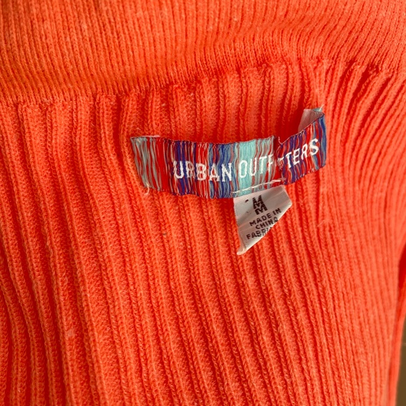 UO Urban Outfitters Sofia sleeveless turtleneck sweater Medium - Picture 5 of 8